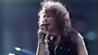 Bon Jovi - You Give Love A Bad Name - Philadephia - 1989