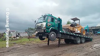 Fuso Self Loader Truck Transporting Compactors VOLVO@DanangPrastowo