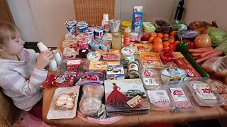 ЧТО КУПИЛ НА 3 Евро в Германии - ТАФЕЛЬ (Tafel) ПРОДУКТОВЫЙ НАБОР ГЕРМАНИЯ   16.01.2024