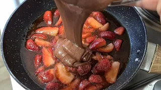 Grab the strawberries & make this amazing dessert! THE FAMOUS DESSERT THAT IS DRIVING YOUTUBE CRAZY