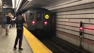 MTA R46 Q & R Train Action