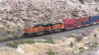 BNSF AT KINGMAN CANYON AZ 4-25-2021