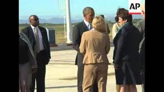 4:3 Obama arrives in Cape Town on next leg of visit