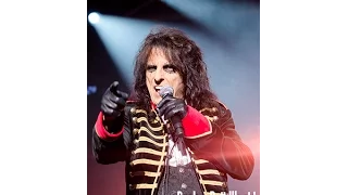 Alice Cooper's Hollywood Vampires cover Motorhead's Ace of Spades