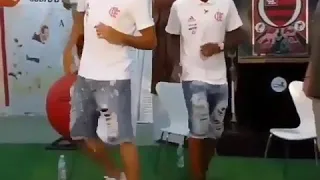 Paquete, Vinicius júnior e Viseu dançando passinho