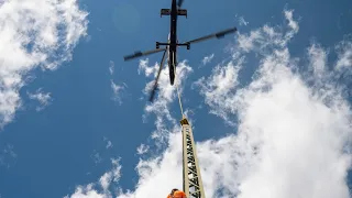 Helikoptereinsatz bei Oberleitungs-Maststellung für Stuttgart 21 PA 1.7 in Bad Cannstatt