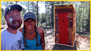 DIY Homemade Outhouse out of Pallet & Scrap Wood