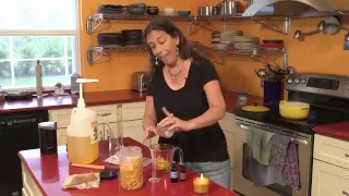 Aromatherapy Recipes: Make Your Own Aromatic Beeswax Candle