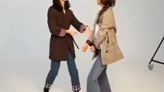 SNSD_Yuri teach Yoona dance "into you" funny and cute💗😂