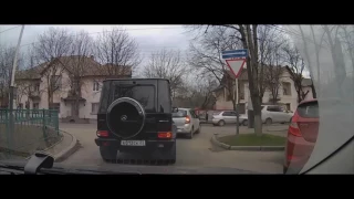 IDIOT Mercedes Benz Drivers   G Class Edition   Gelandewagen Driving Fails, Crash Compilation