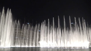 Dubai Fountain - Thriller Michael Jackson