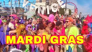 The biggest Mardi Gras‘s party in Venice Beach California