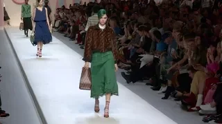 Kendall Jenner, Gigi & Bella Hadid, Kaia Gerber and their fellow models on the runway for Fendi