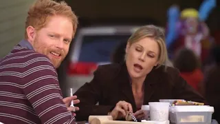 Modern Family 1x09 - Luke's disastrous birthday party