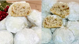 Pecan Snowball Cookies (Holiday Recipe)  - Anyone can make these, so easy!!