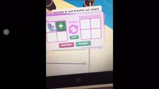 Girl crying cuz he’s unicorn got scammed (screen recording )