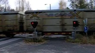 Finnish freight train T  3365 passed Eerola level crossing