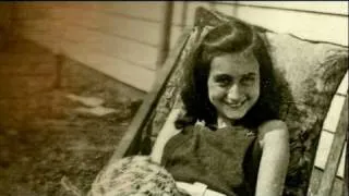 Koningin bij viering 50-jarig bestaan Anne Frank Huis (2010)