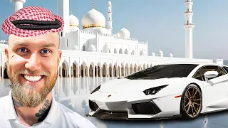 Exploring Abu Dhabi Mosque Of The First Sheikh Zayed Bin Sultan in a Lamborghini