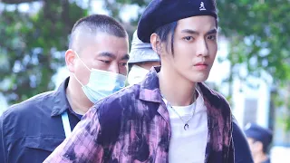 Kris Wu |💜u call me ET from another Galaxy Can’t find me on the map never know where I’m at | 030520