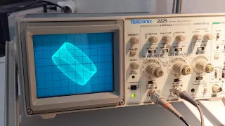 Tektronix 2225 | low frequency visualization | in the end !