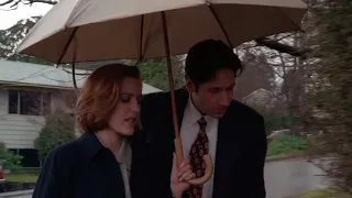 Mulder & Scully scene "Why the hell not?" (4x20)