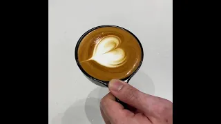 Basic heart latte art 🖤