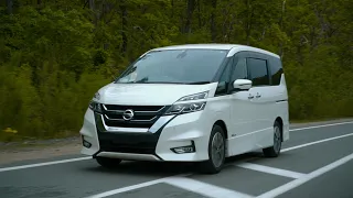 НЕ ГИБРИДНЫЙ ГИБРИД Nissan Serena