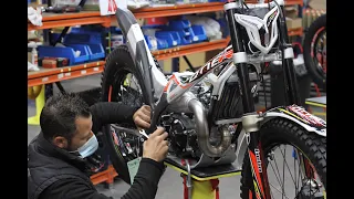 Visita con JORDI TARRES a la fábrica de motos de trial TRS MOTORCYCLES - TRRS