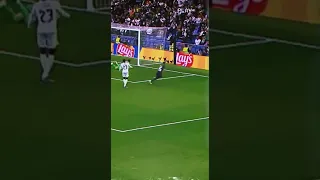 Rodrygo moments before a disaster 😳