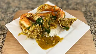 Cambodian spicy stir fry dungeon crab with lemongrass paste and basil. របៀបឆាគ្រឿងក្ដាម
