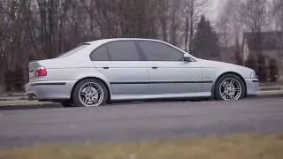 Стоковый выхлоп BMW Е39 М5 vs Supersprint