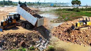 Wonderful Building Starting Project Filling of DumpTruck DONGFENG With dozer Push into Great Lake