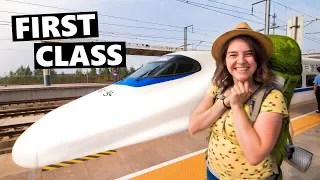 WOW! FIRST CLASS 300 Km/Hour Chinese BULLET TRAIN To Xi'an (China Vlog 2019 高速火车)