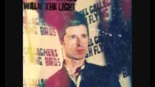 Noel Gallagher - Everybody's on the Run (Soundcheck)