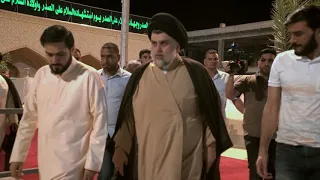 السيد القائد مقتدى الصدر يزور مرقد ابيه السيد الشهيد محمد الصدر قدس سره 2018