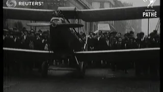 Aeroplane on Liverpool streets (1927)