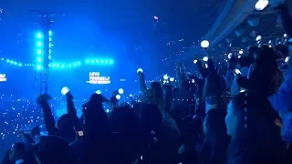 BTS Fan Wave @ BTS 방탄소년단 Love Yourself Tour in Chicago [2019]