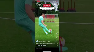 How to shoot a topspin freekick