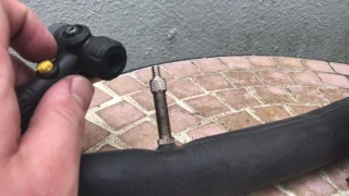 How does a Dunlop valve works bicycle woods valve instructions and how to inflate an English valve