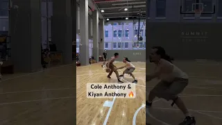 Cole Anthony in the lab with Carmelo Anthony’s son Kiyan