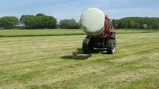 Baling with Case IH 1494