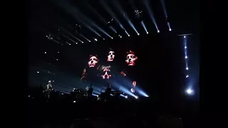 Robbie Williams - Bohemian Rhapsody (live in Saint Petersburg 09.04.2015)