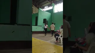 First time kumanta sa stage kaya intindihin niyo kung nenerveous