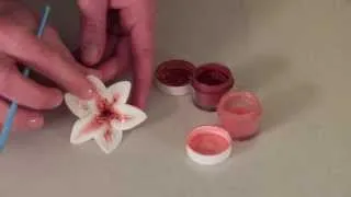 Making A Lily With Blossom Cutters