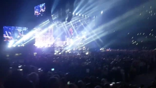 Céline Dion Intro+ Dans un autre monde( July 1st 2017 Live Lille Stade Pierre Mauroy)