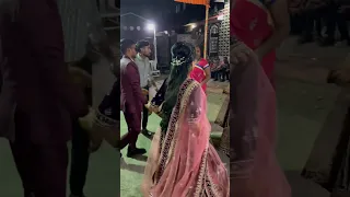 Garba @mrs_joshi_23_05 #alvira_mir #viral #shorts #garba #garbalover #alviramir #gujarati