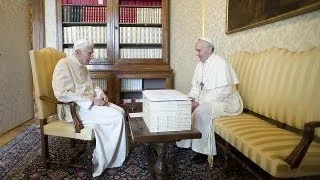 Rencontre inédite entre le pape François et son prédécesseur Benoît XVI