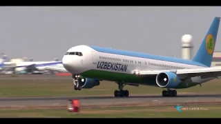 Plane Spotting at New Chitose Airport(Japan)  Uzbekistan Airways(UZB) Boeing767-300ER UK67005