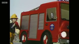 Fireman Sam Series 1 Episode 02  Barn Fire